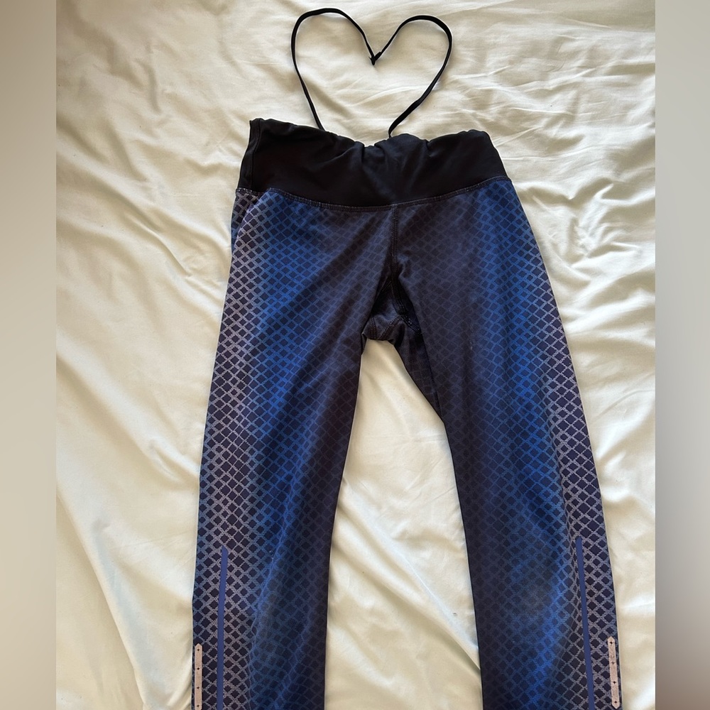 Blue yoga pants